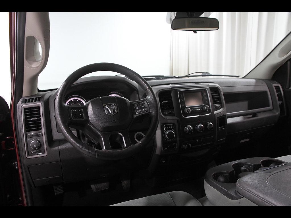 Used 2019 RAM 1500 Express w/ Express Value Package AWD/4WD image 5