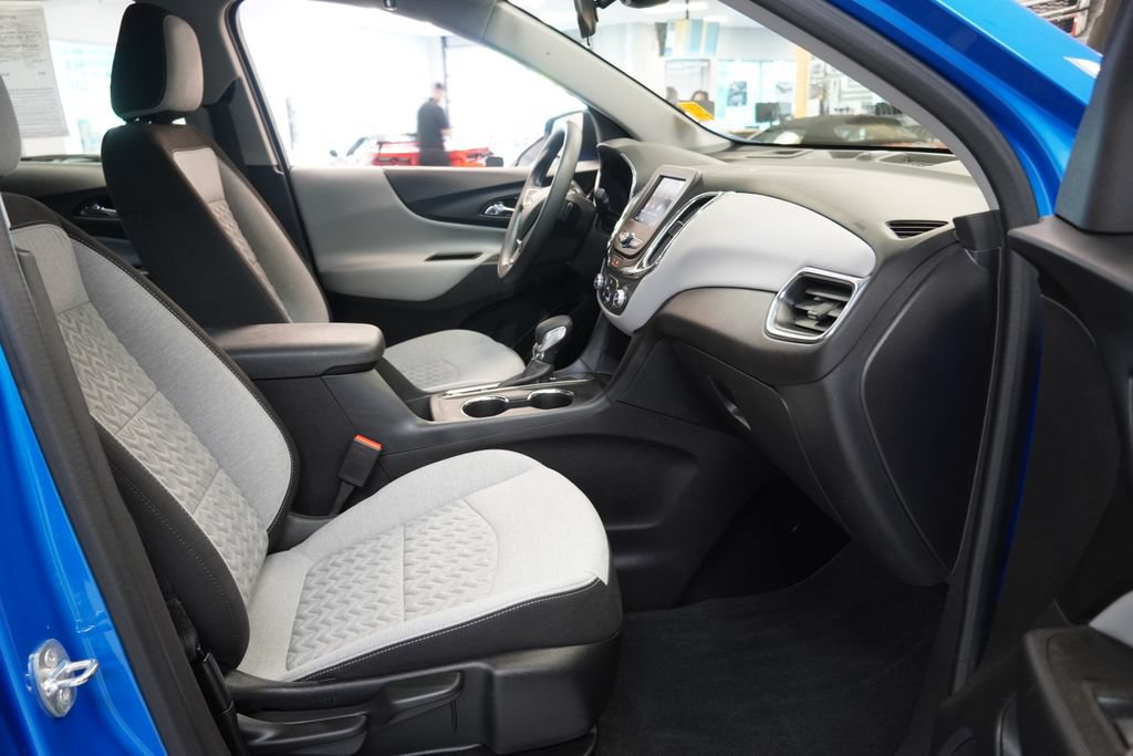 Used 2024 Chevrolet Equinox LS FWD image 34
