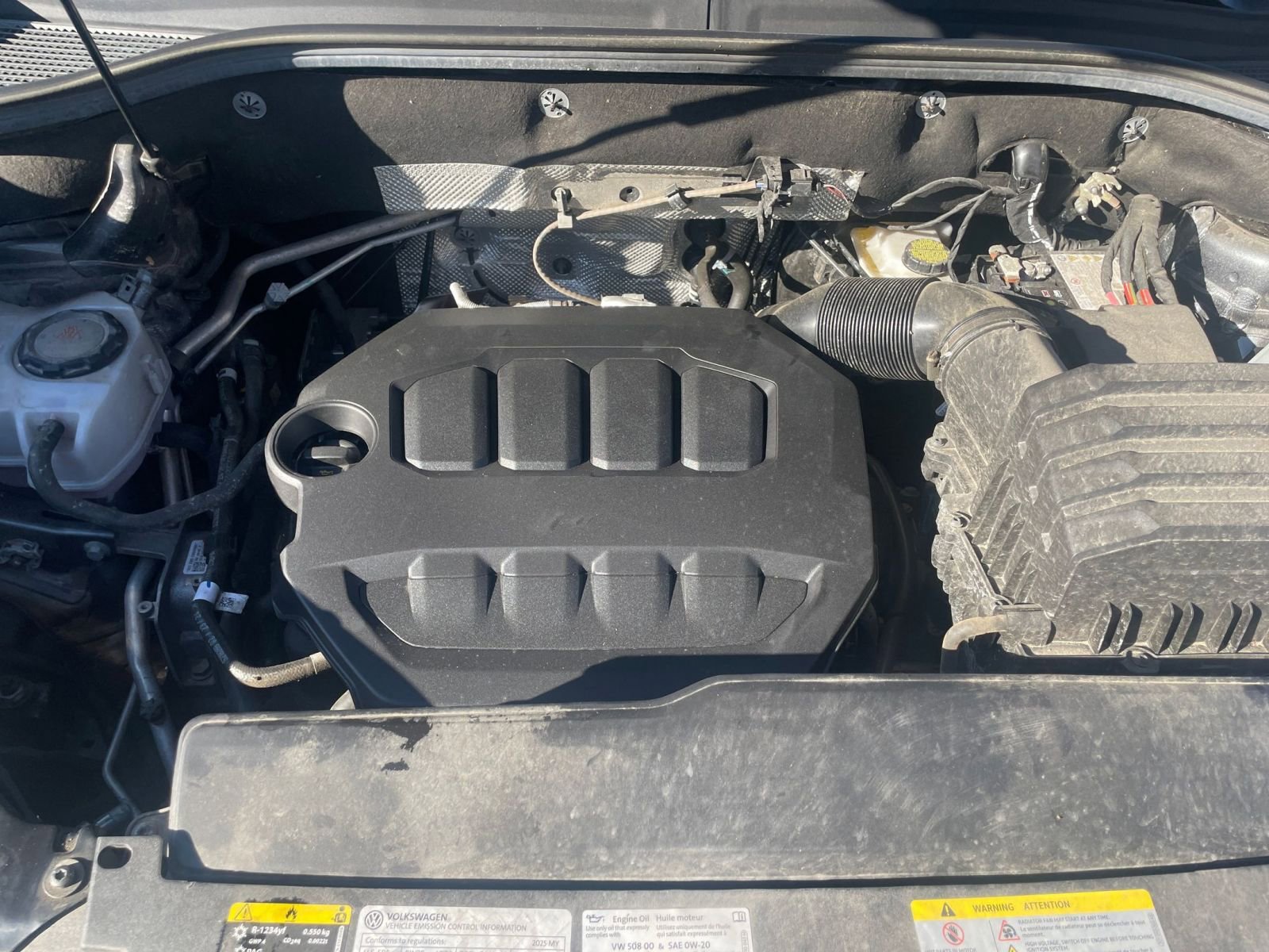 Used 2025 Volkswagen Atlas Cross Sport SE image 30