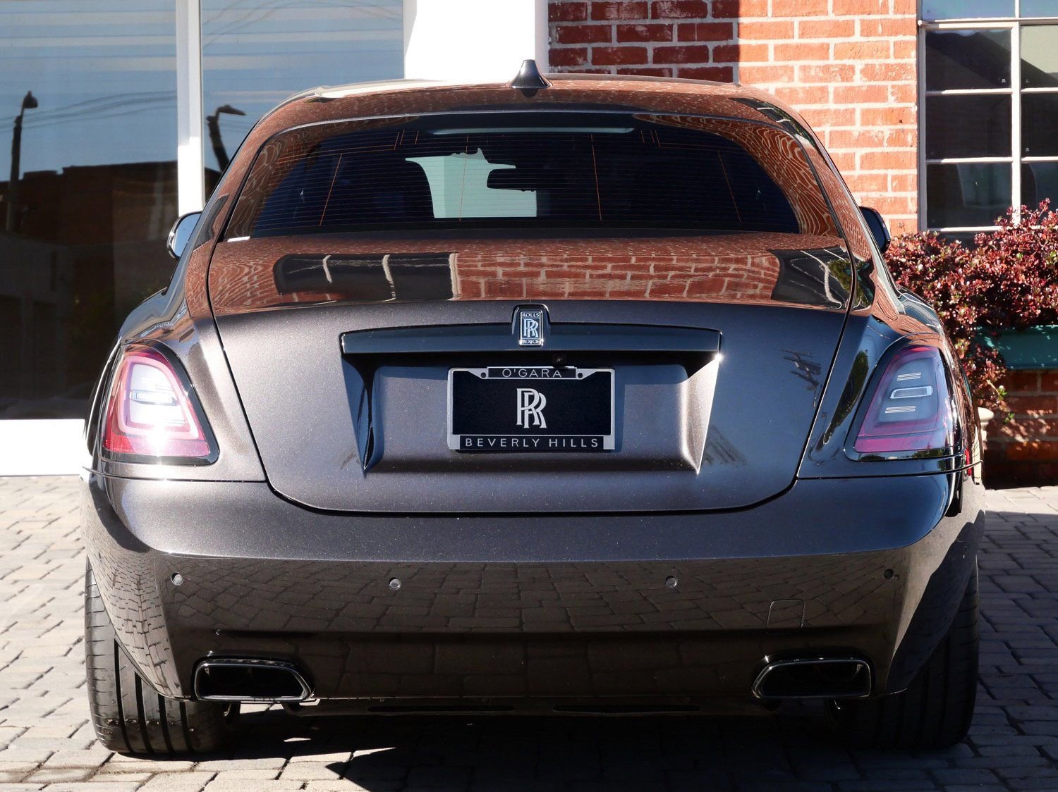 Used 2023 Rolls-Royce Ghost Black Badge w/ Black Badge Ghost Package image 32