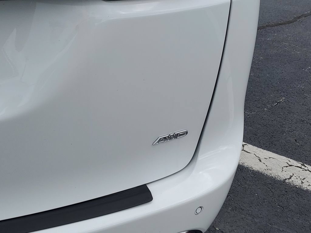 Certified 2024 Chrysler Pacifica Pinnacle AWD/4WD image 8