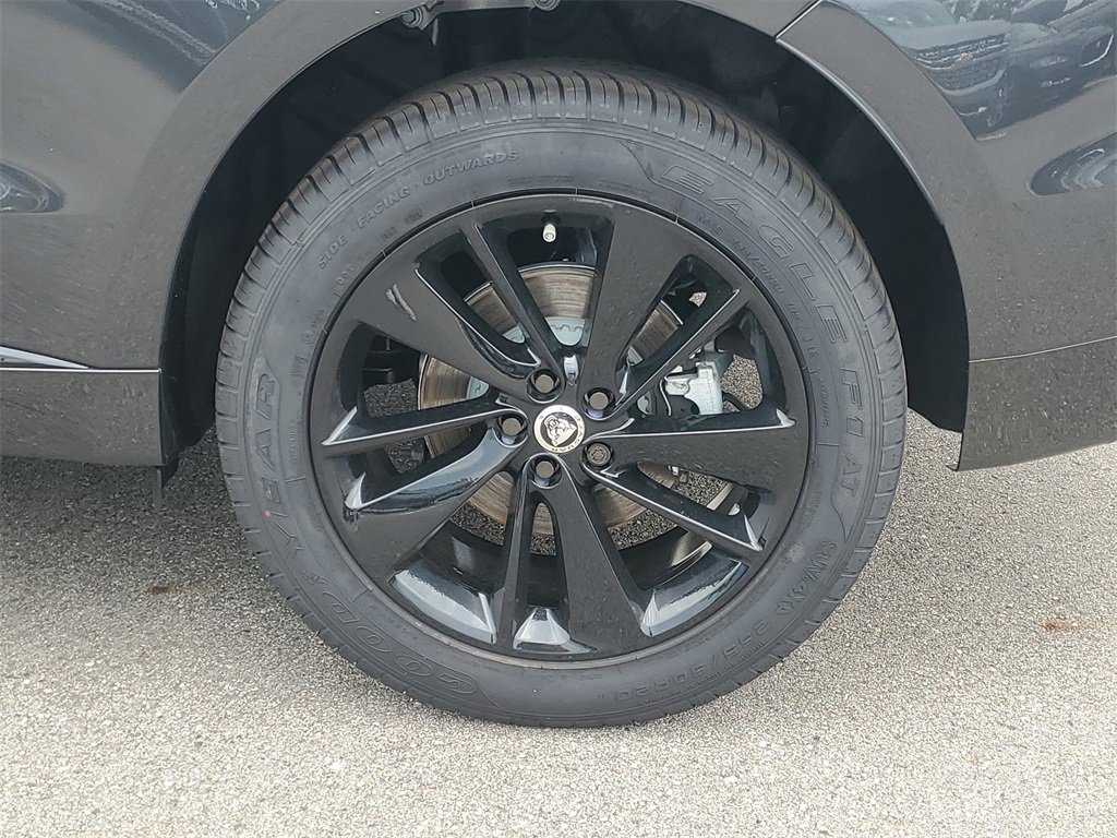 New 2026 Jaguar F-PACE R-Dynamic S image 5