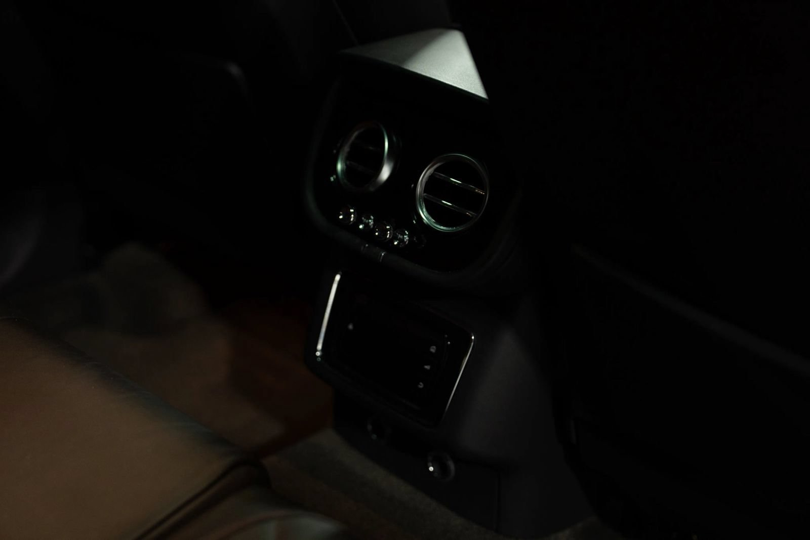 Used 2019 Bentley Bentayga AWD/4WD image 56