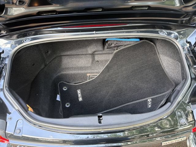 Certified 2025 MAZDA MX-5 Miata Sport RWD image 25
