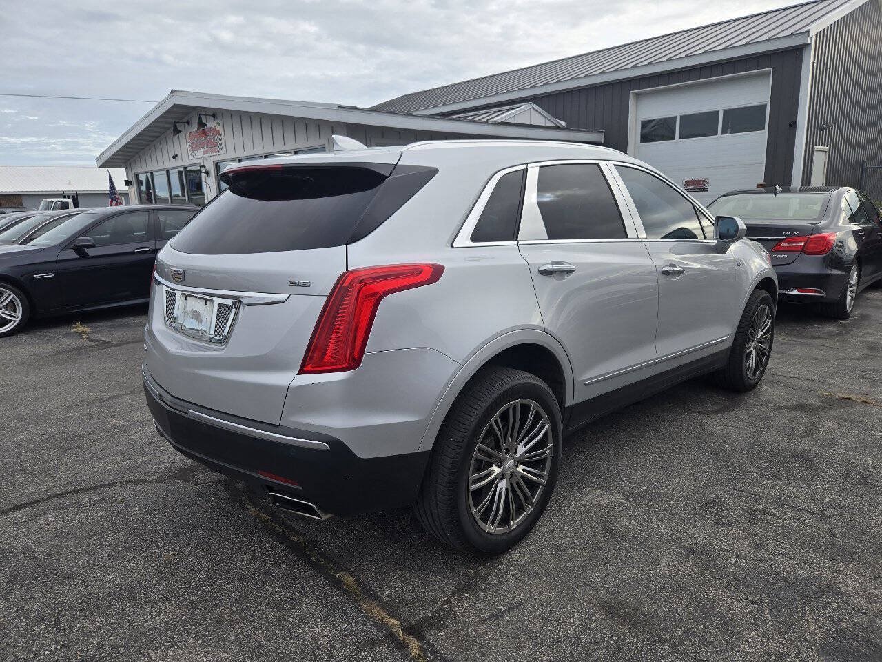 Used 2018 Cadillac XT5 Luxury AWD/4WD image 5