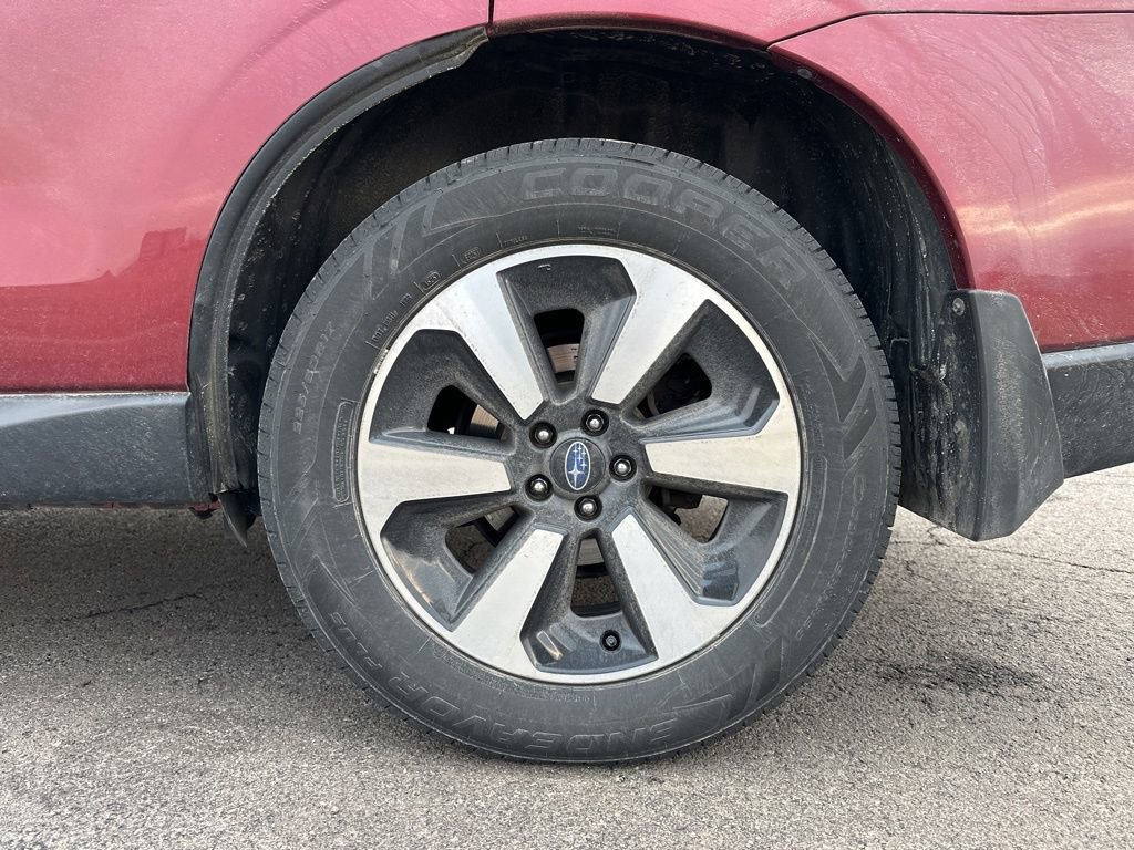 Used 2017 Subaru Forester 2.5i Limited image 8