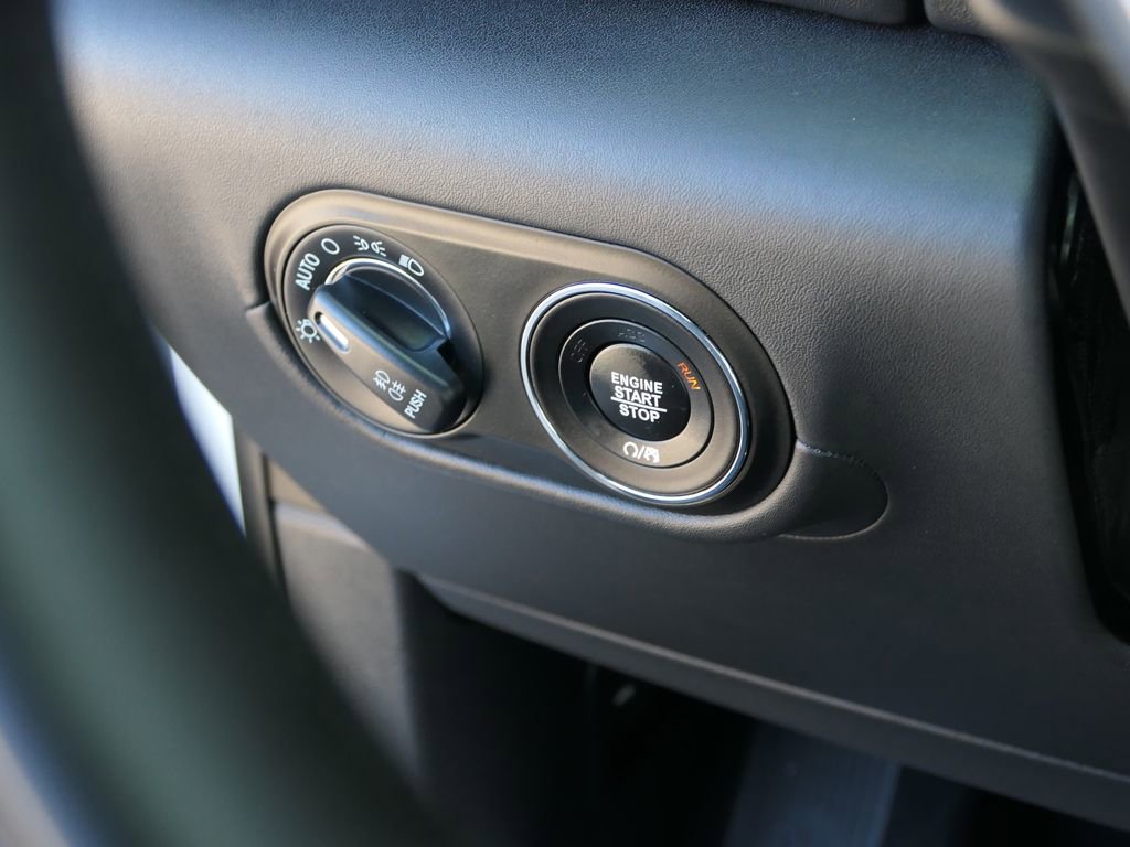 Used 2024 Maserati Levante GT Ultima AWD/4WD image 16