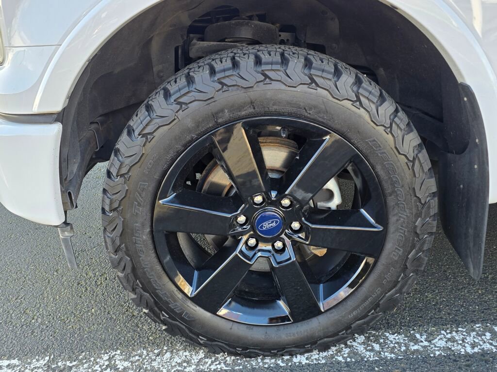 Used 2017 Ford F150 Lariat w/ Equipment Group 502A Luxury image 9