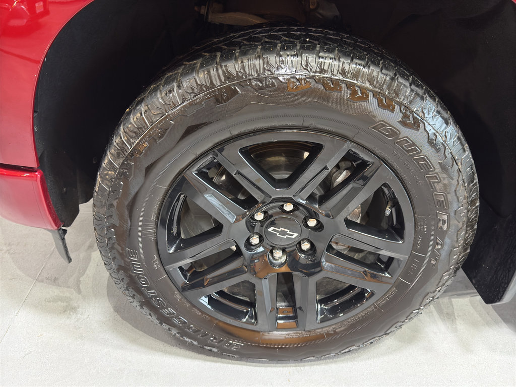 Used 2024 Chevrolet Silverado 1500 RST w/ Max Trailering Package AWD/4WD image 9