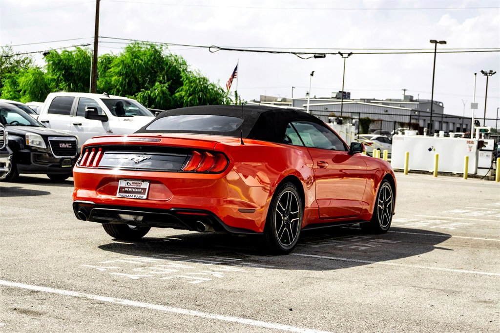 Used 2023 Ford Mustang Convertible image 5