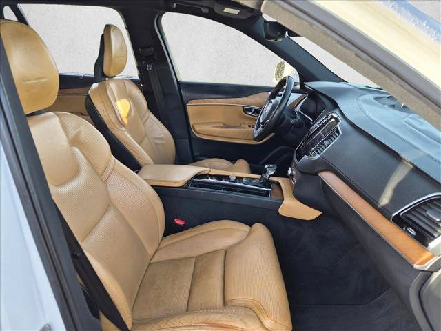 Used 2016 Volvo XC90 T6 Inscription w/ Vision Package AWD/4WD image 19