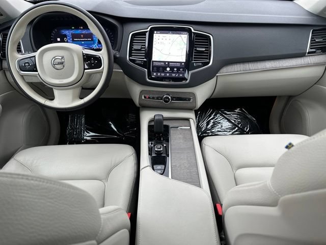 Certified 2023 Volvo XC90 B6 Plus AWD/4WD image 17