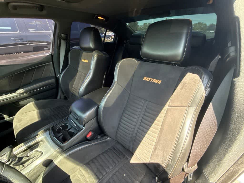 Used 2018 Dodge Charger R/T RWD image 10