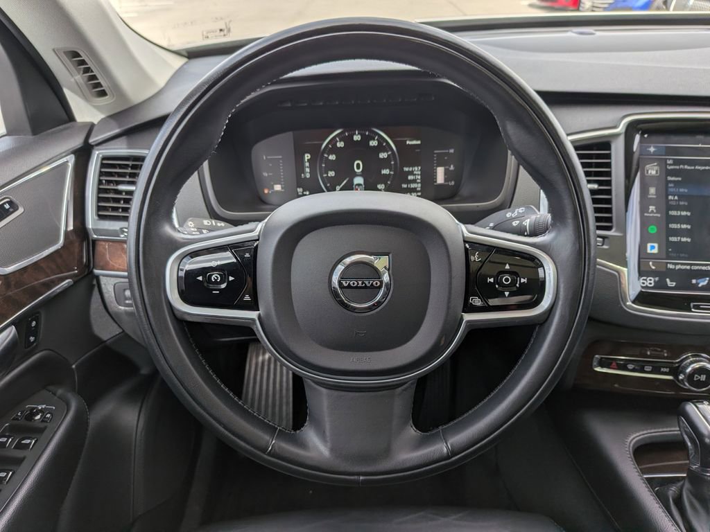 Used 2019 Volvo XC90 T5 Momentum w/ Protection Package Premier image 15
