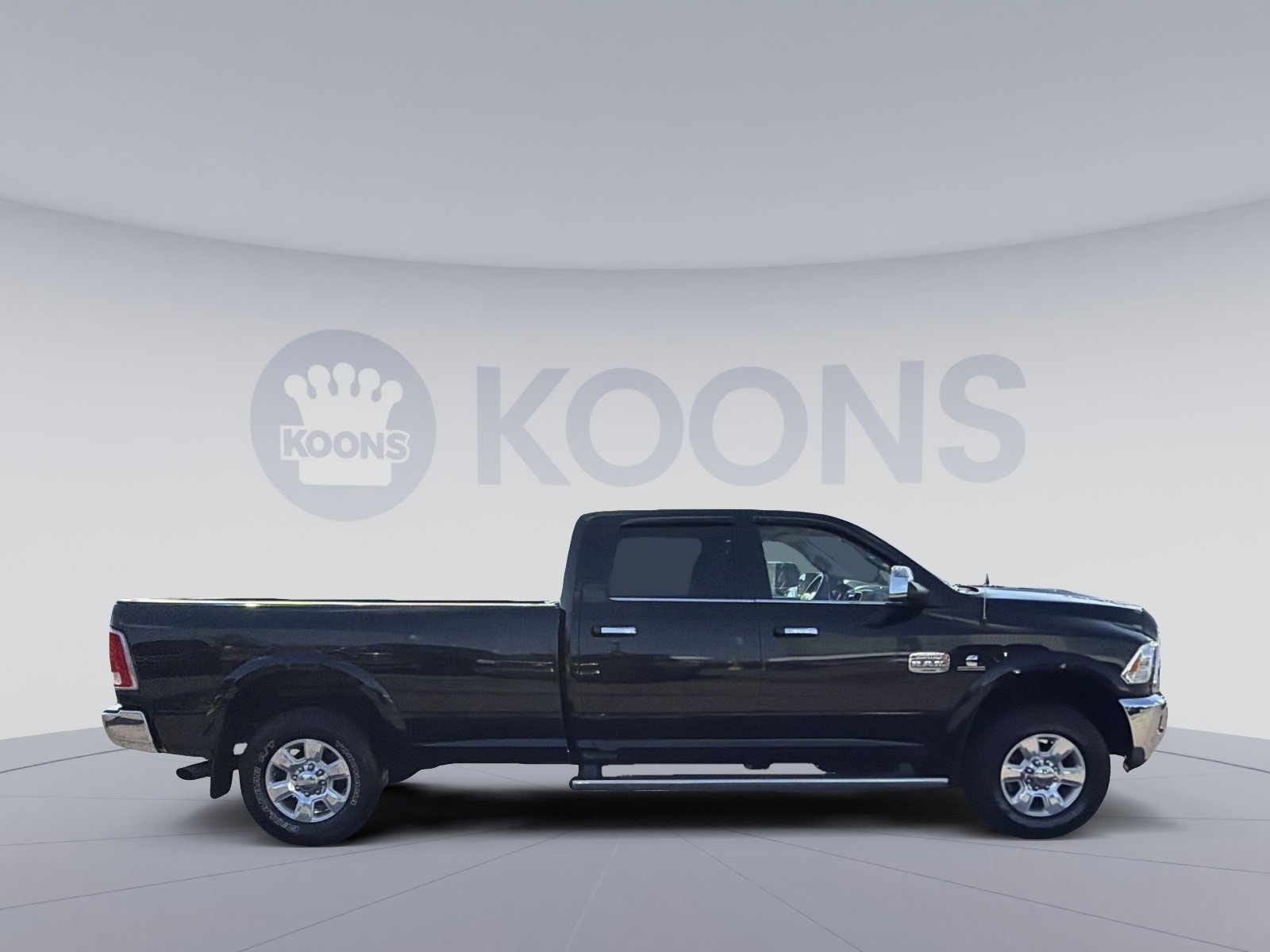 Used 2018 RAM 3500 Laramie Longhorn w/ Longhorn Southfork Package image 8