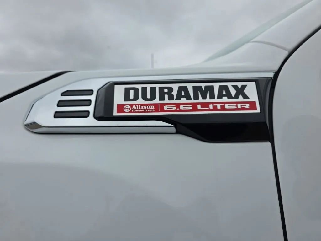 Used 2025 GMC Sierra 2500 Pro w/ Convenience Package image 10