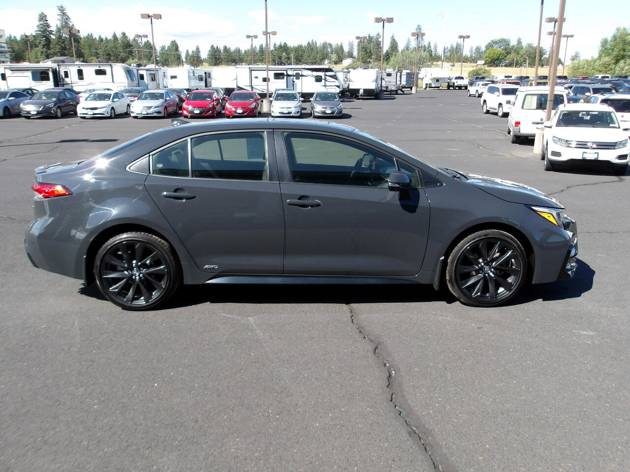 Used 2024 Toyota Corolla SE w/ SE Package AWD/4WD image 6