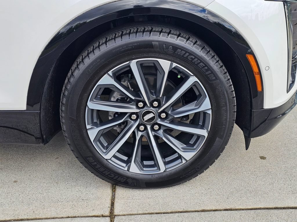 Certified 2024 Cadillac Lyriq Sport AWD/4WD image 9