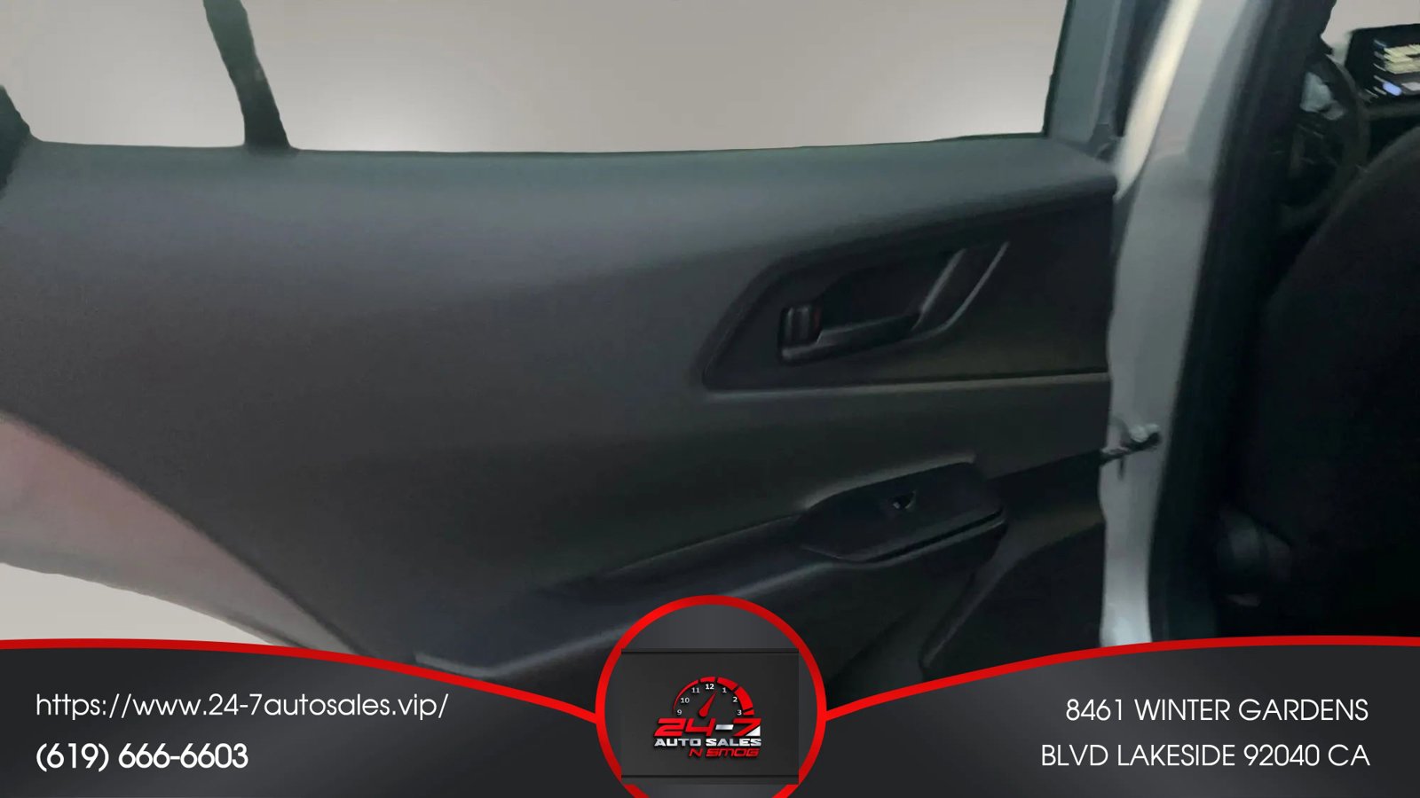 Used 2023 Toyota Prius LE FWD image 46