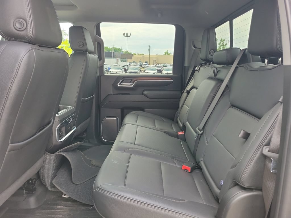 Used 2025 GMC Sierra 2500 Denali w/ Denali Reserve Package AWD/4WD image 13