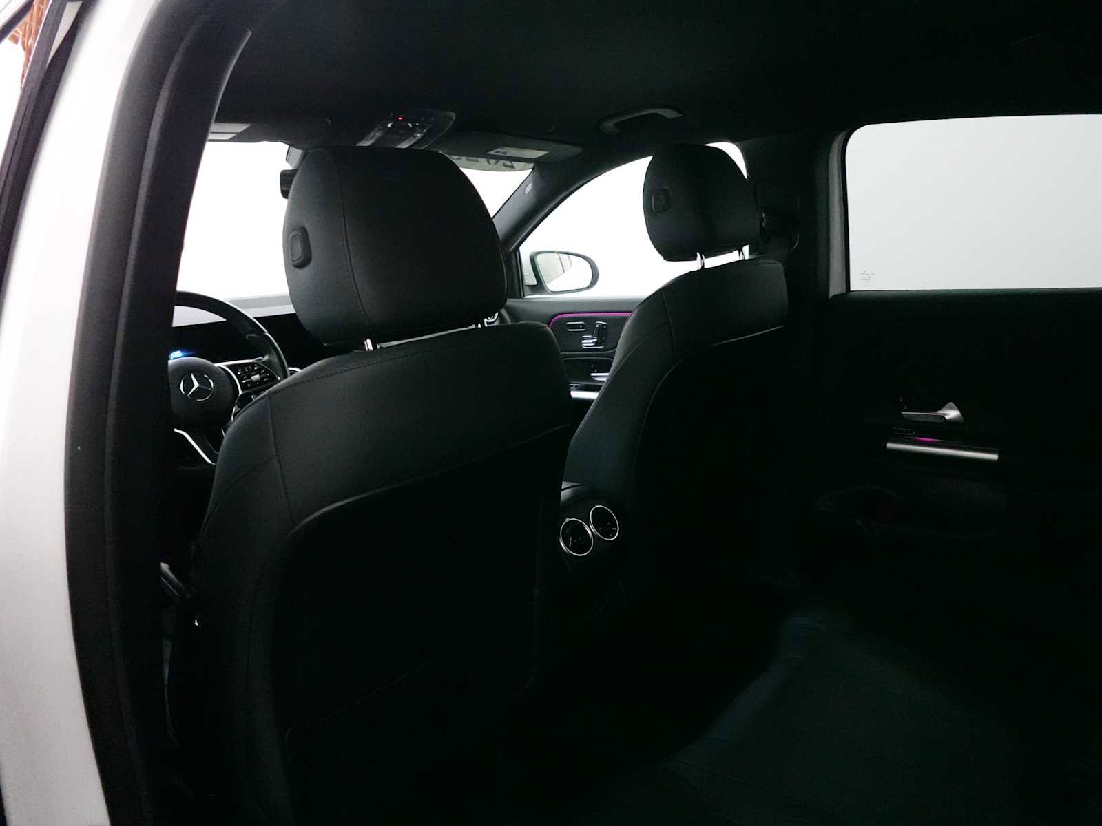 Used 2023 Mercedes-Benz GLA 250 4MATIC image 27
