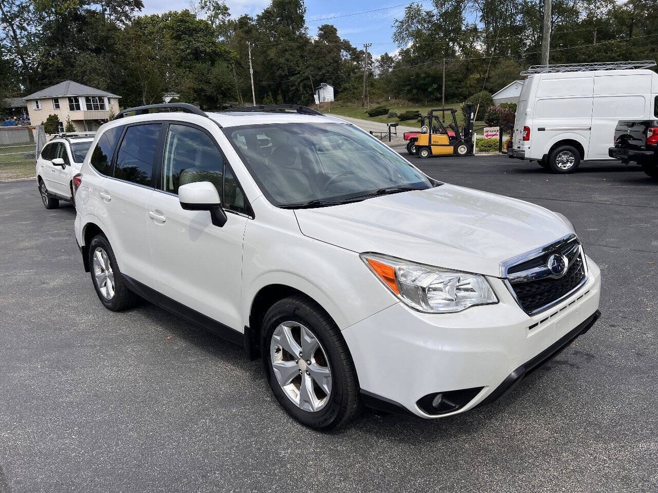 Used 2015 Subaru Forester 2.5i Limited AWD/4WD image 2