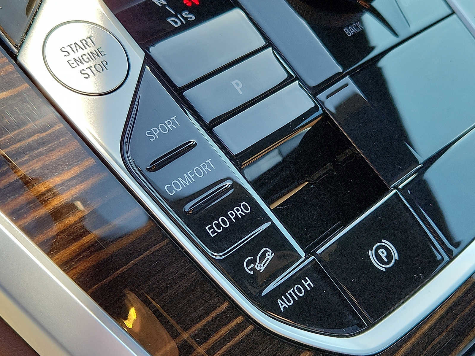 Used 2026 BMW X5 xDrive40i w/ Premium Package image 26