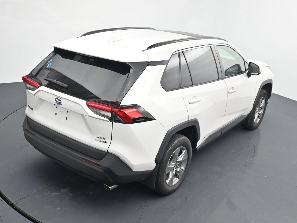 Used 2024 Toyota RAV4 XLE w/ Convenience Package AWD/4WD image 15