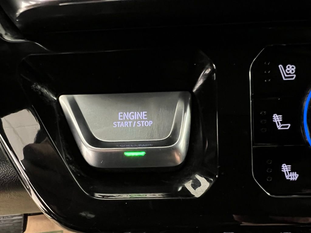 Used 2024 GMC Sierra 3500 Denali image 32