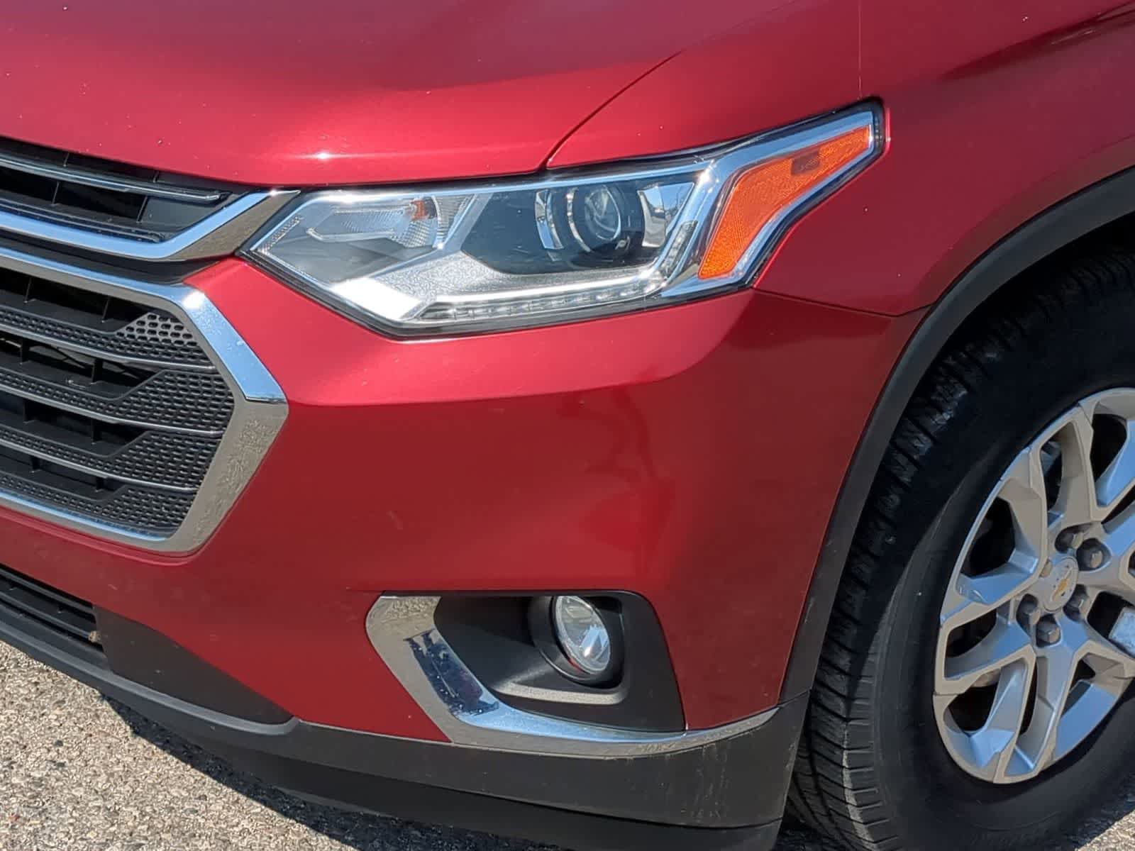 Used 2018 Chevrolet Traverse LT w/ LPO, Floor Liner Package AWD/4WD image 11