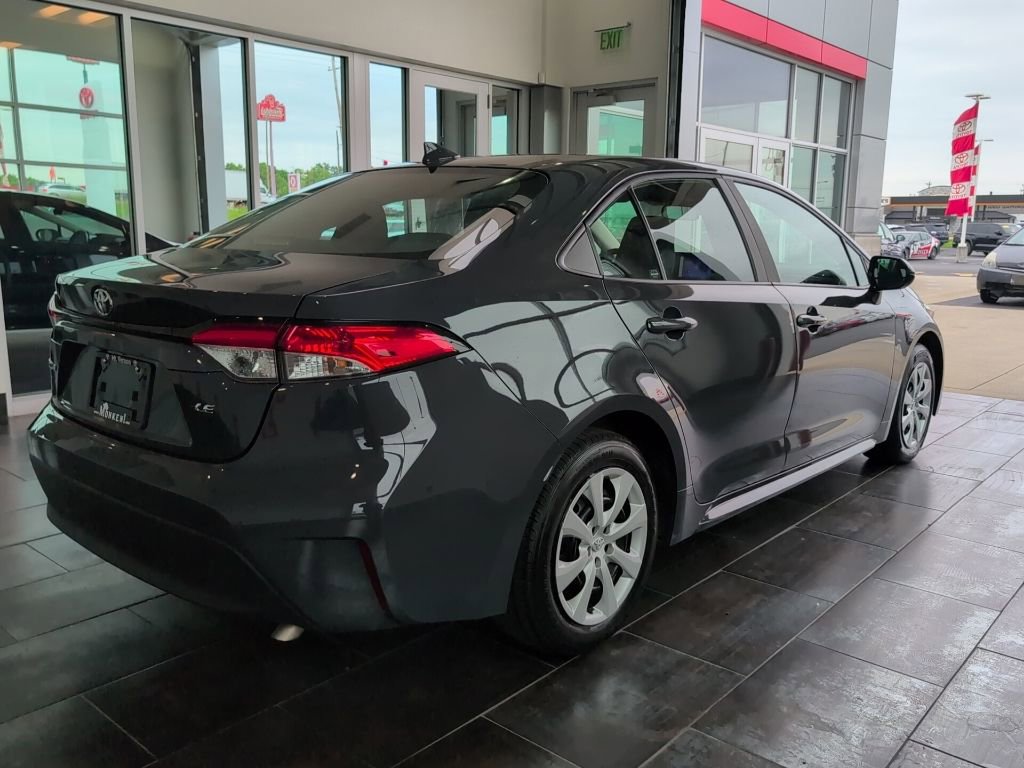 Used 2024 Toyota Corolla LE FWD image 7