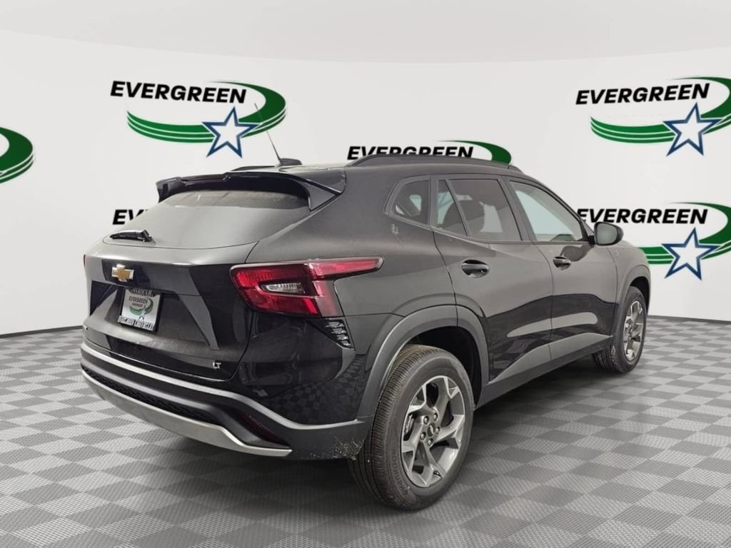 New 2026 Chevrolet Trax LT w/ LT Convenience Package FWD image 5