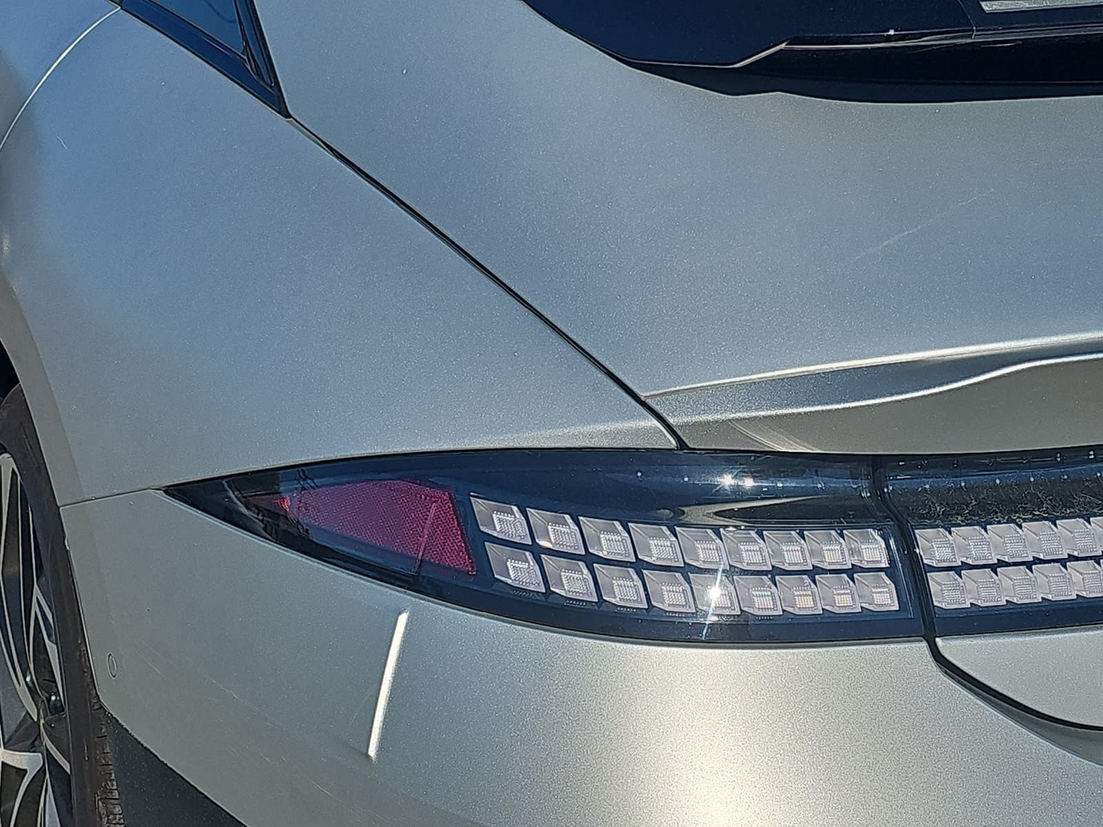 Used 2023 Hyundai Ioniq 6 Limited RWD image 30