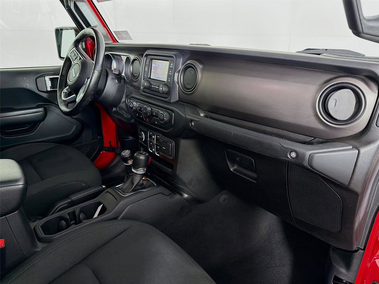 Used 2020 Jeep Gladiator Sport w/ Quick Order Package 24S image 28