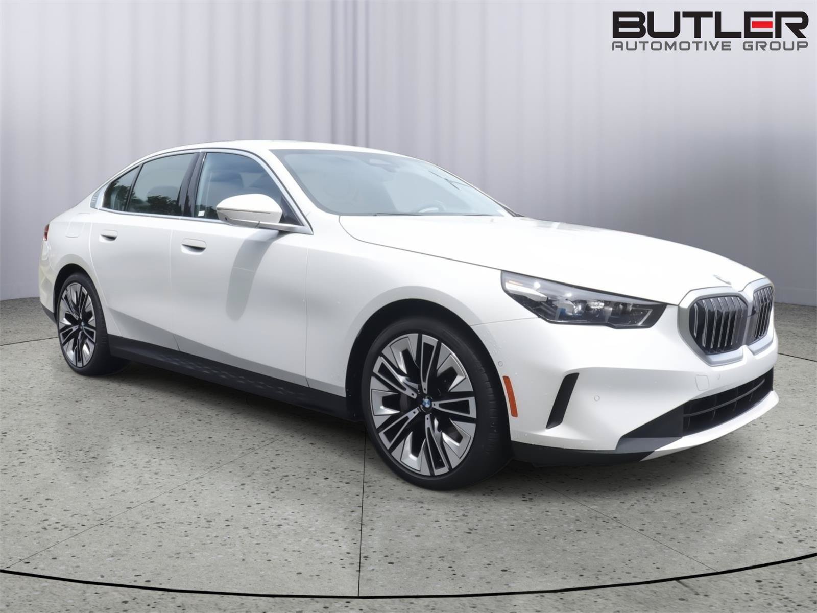 Used 2026 BMW 530i RWD image 10