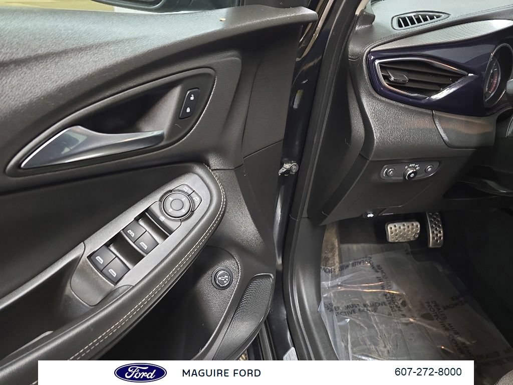 Used 2023 Buick Encore GX Select w/ Sport Touring Package AWD/4WD image 30
