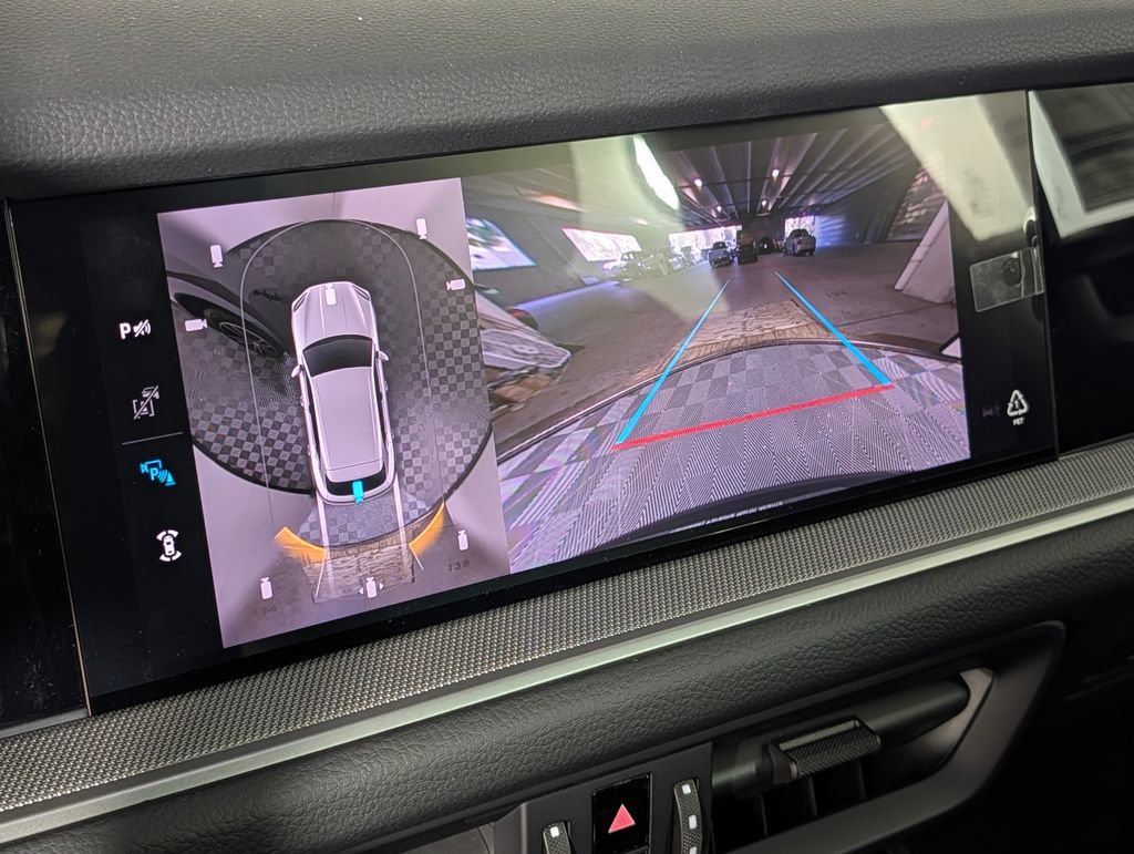 New 2026 Porsche Cayenne E-Hybrid AWD/4WD image 32