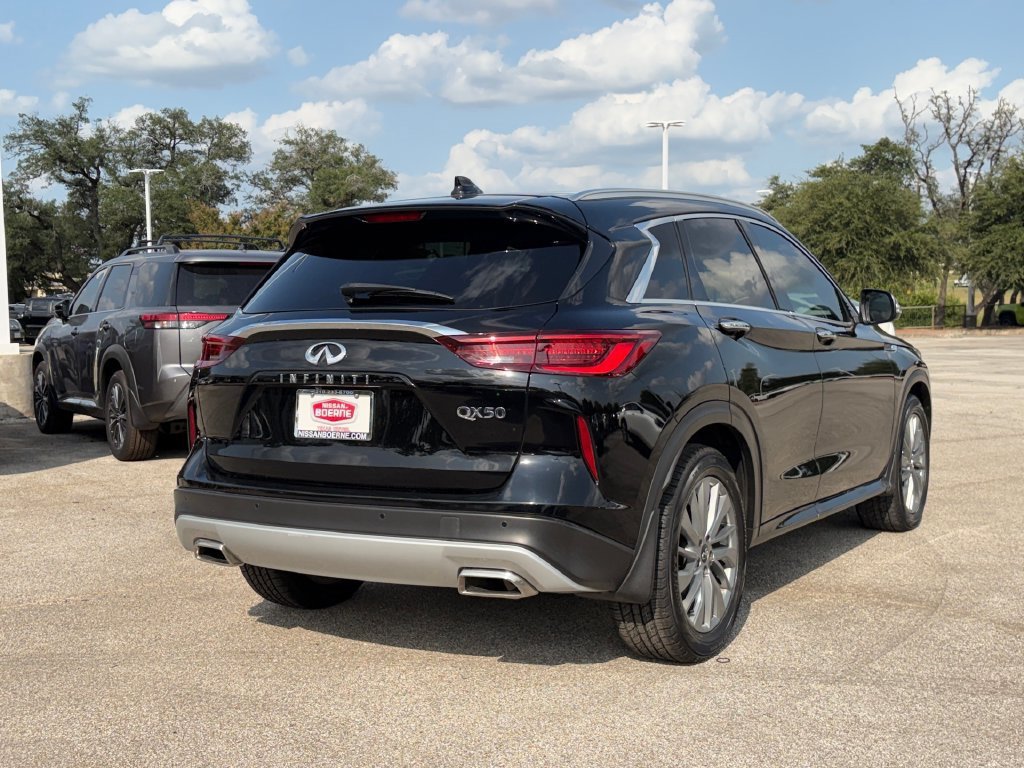 Used 2023 INFINITI QX50 Luxe FWD image 5