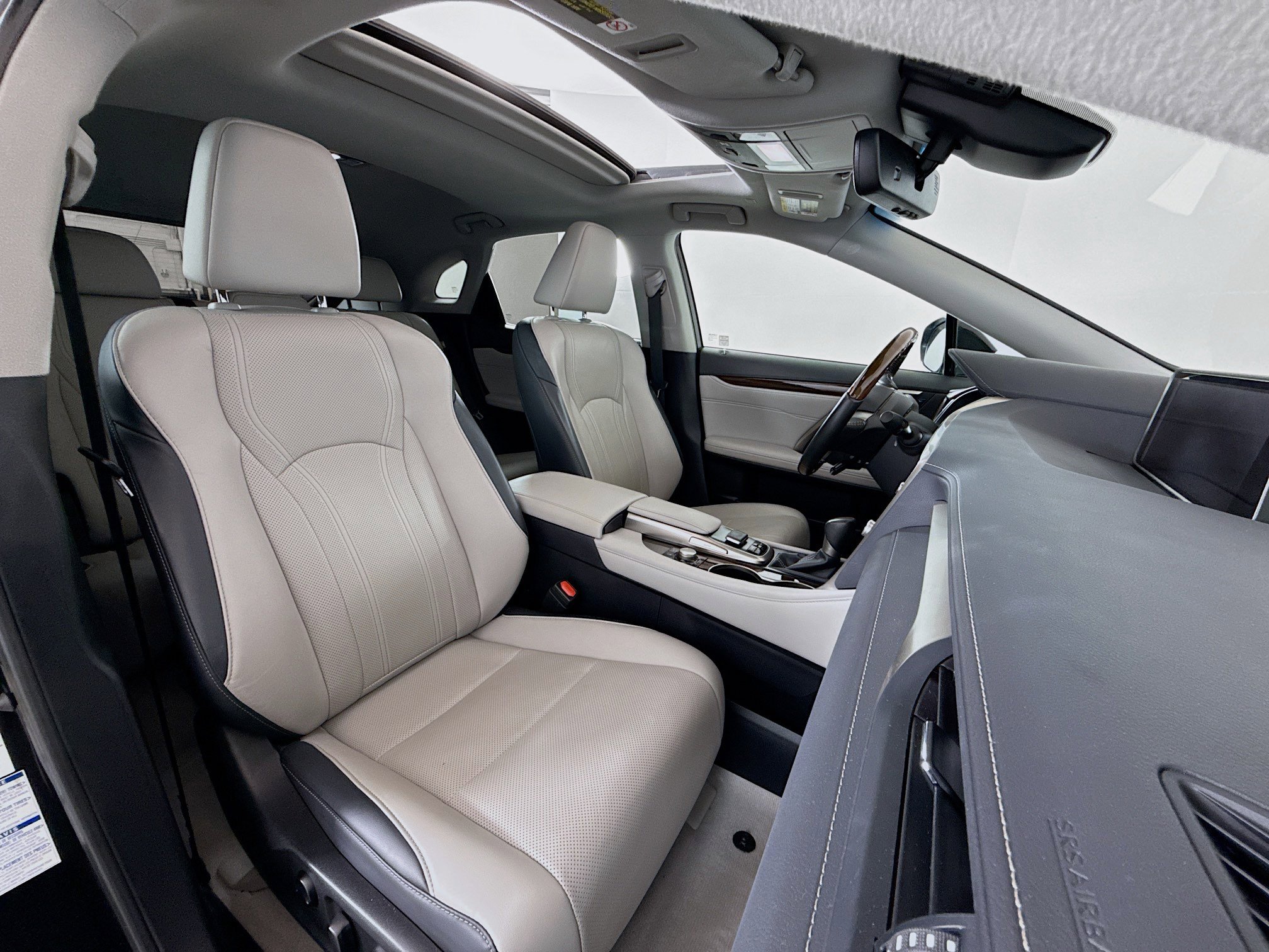 Used 2019 Lexus RX 350 AWD w/ Navigation Package image 27