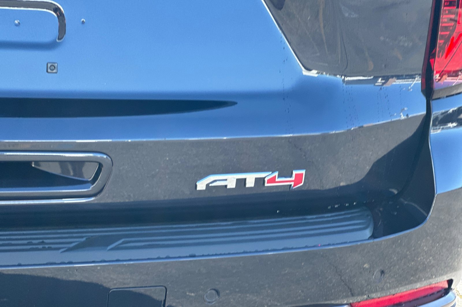 New 2025 GMC Yukon AT4 Ultimate w/ LPO, Floor Liner Package image 7