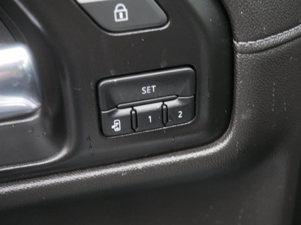 Used 2021 GMC Sierra 1500 SLT w/ SLT Premium Package AWD/4WD image 22