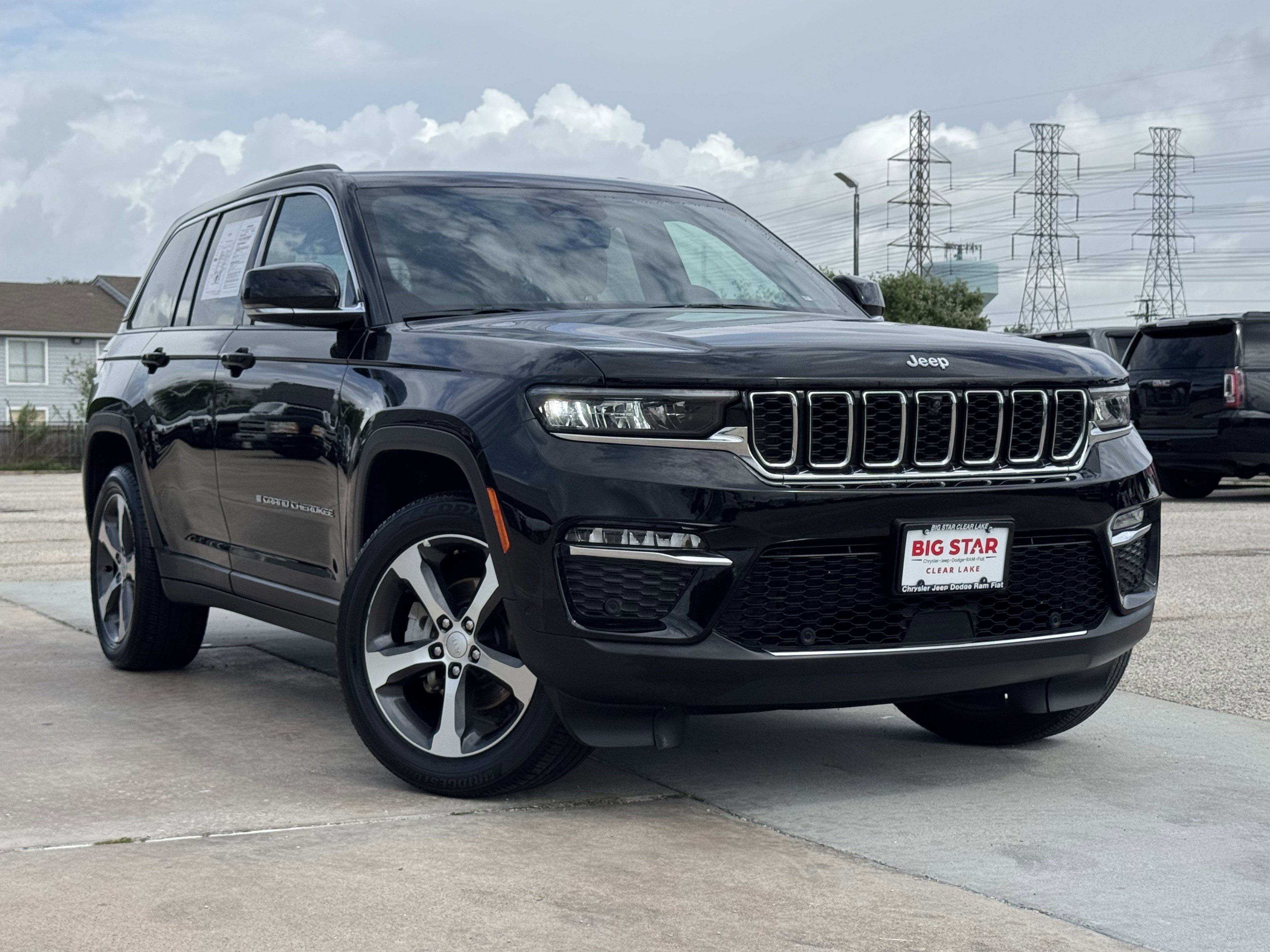 Used 2023 Jeep Grand Cherokee Limited w/ Luxury Tech Group II video 2