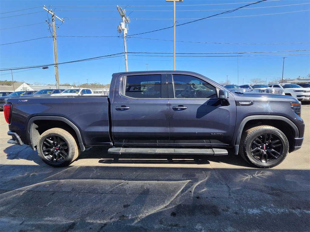 Used 2022 GMC Sierra 1500 Elevation w/ Elevation Premium Package image 6