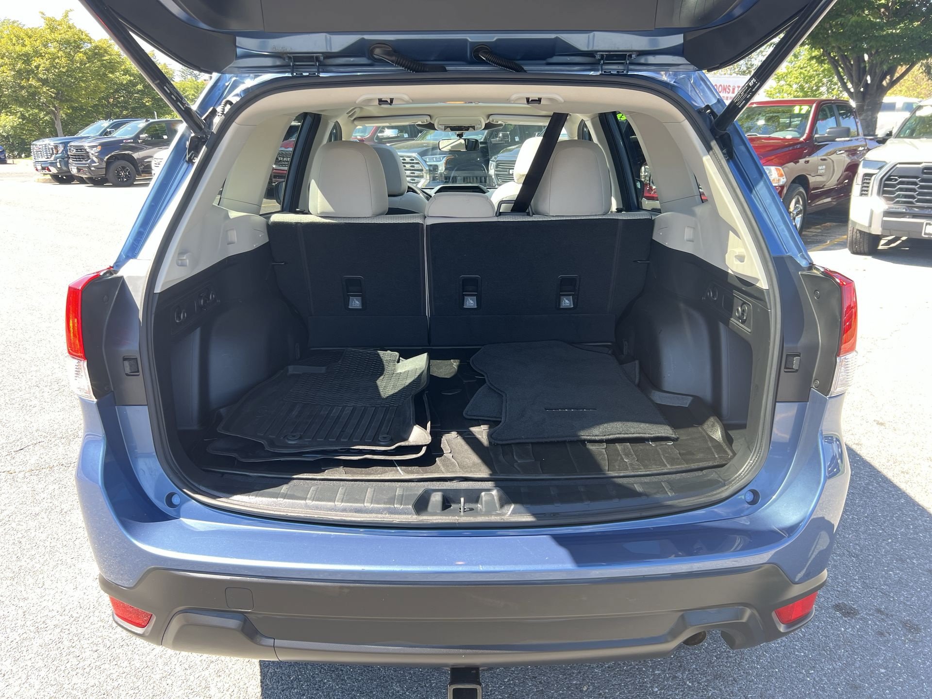 Used 2024 Subaru Forester Premium AWD/4WD image 25