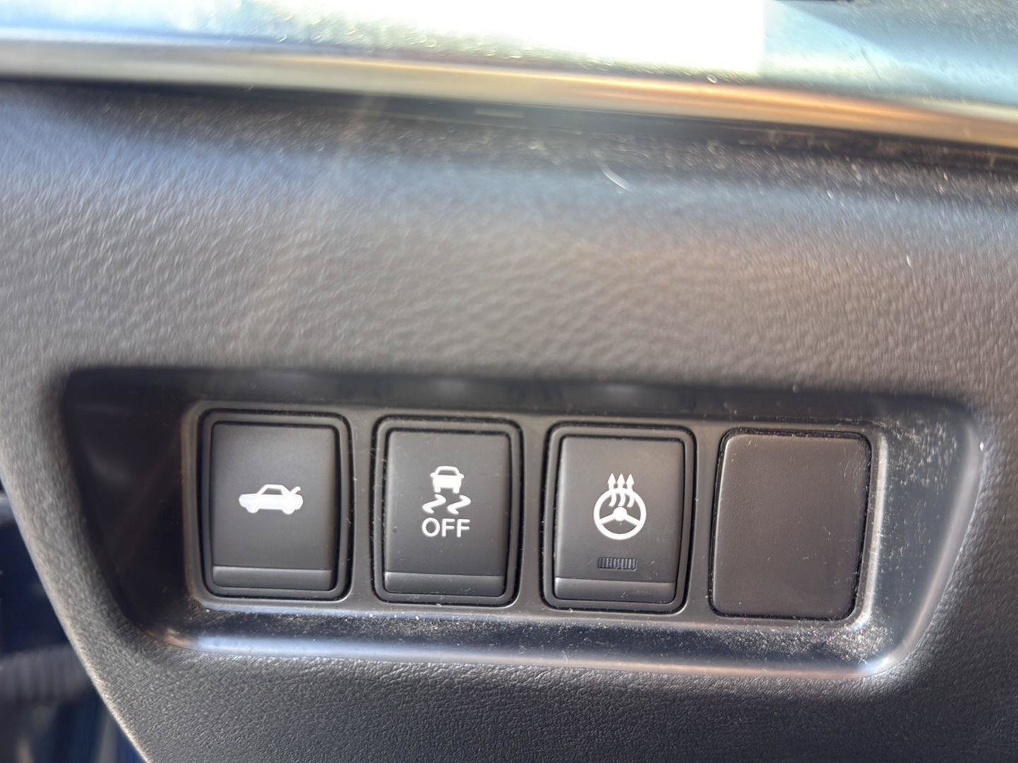Used 2016 Nissan Maxima SR FWD image 10