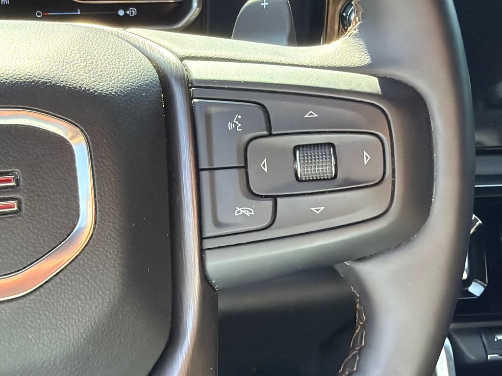 Used 2024 GMC Sierra 1500 AT4 w/ Technology Package AWD/4WD image 25