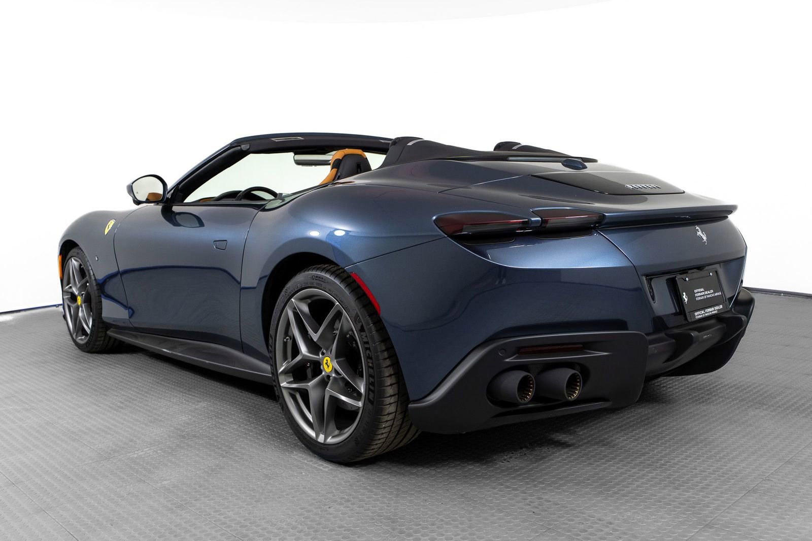 Certified 2025 Ferrari Roma Spider image 4