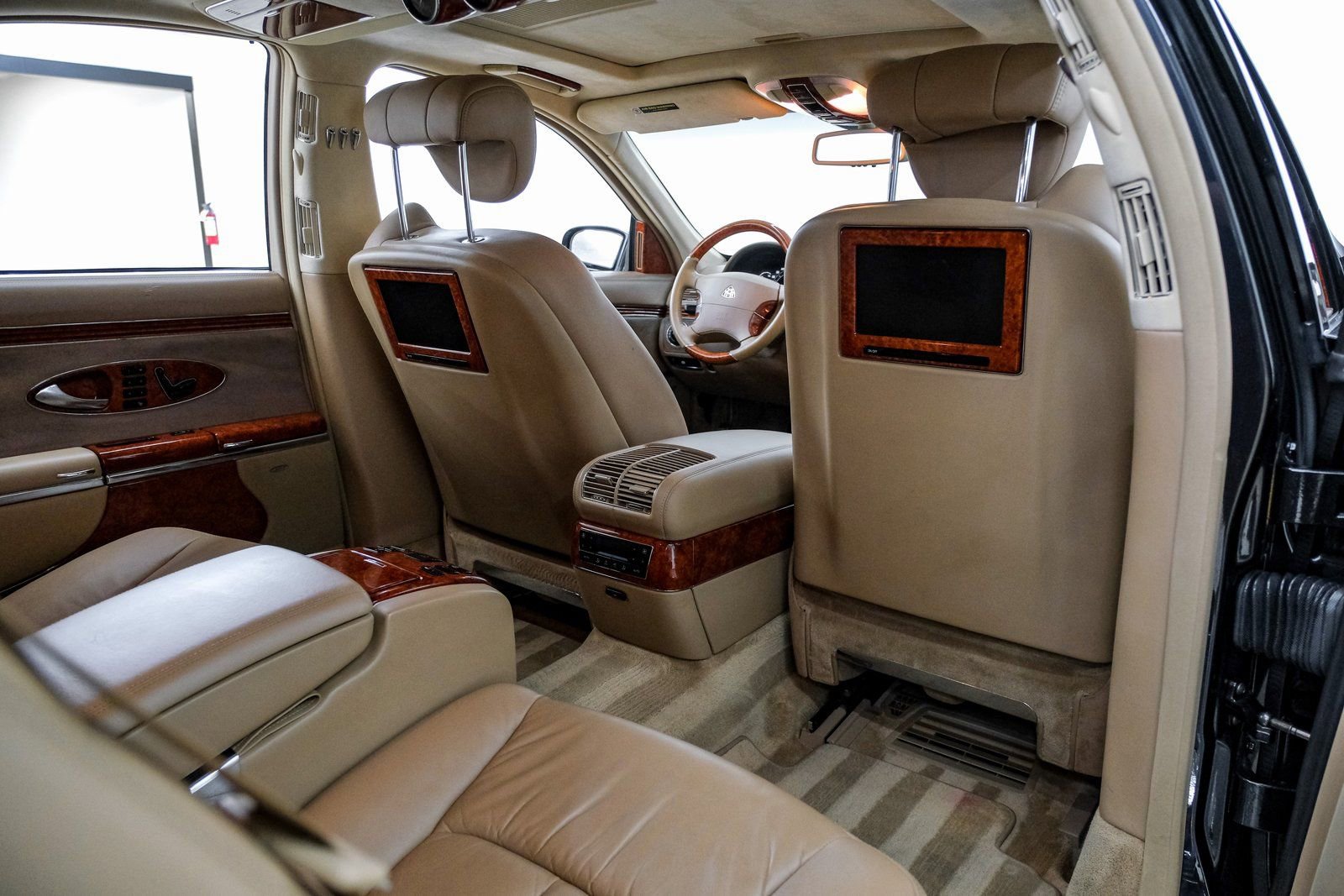 Used 2005 Maybach 57 image 35