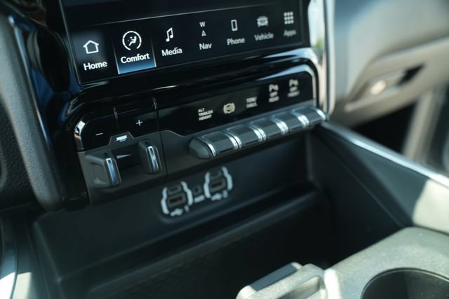 Used 2024 RAM 3500 Laramie w/ Night Edition AWD/4WD image 36
