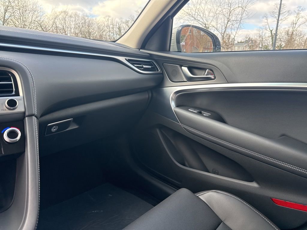 New 2026 Genesis G70 2.5T RWD image 25